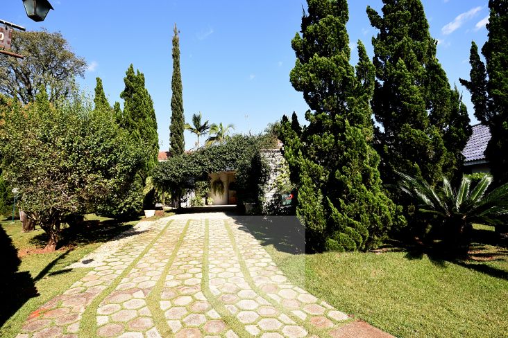 Casa térrea com lindo jardim! Casa térrea com lindo jardim!