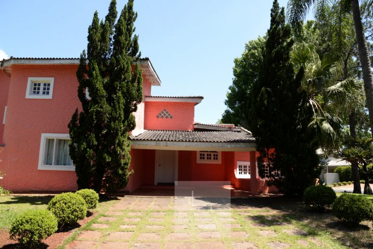 Casa mobiliada estilo “Veraneio” com ótima área de Lazer! Casa mobiliada estilo “Veraneio” com ótima área de Lazer!