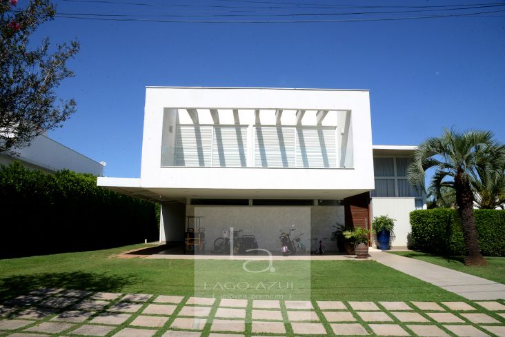 Estilo Contemporâneo com atmosfera única. Sofisticação e lazer em um só lugar!